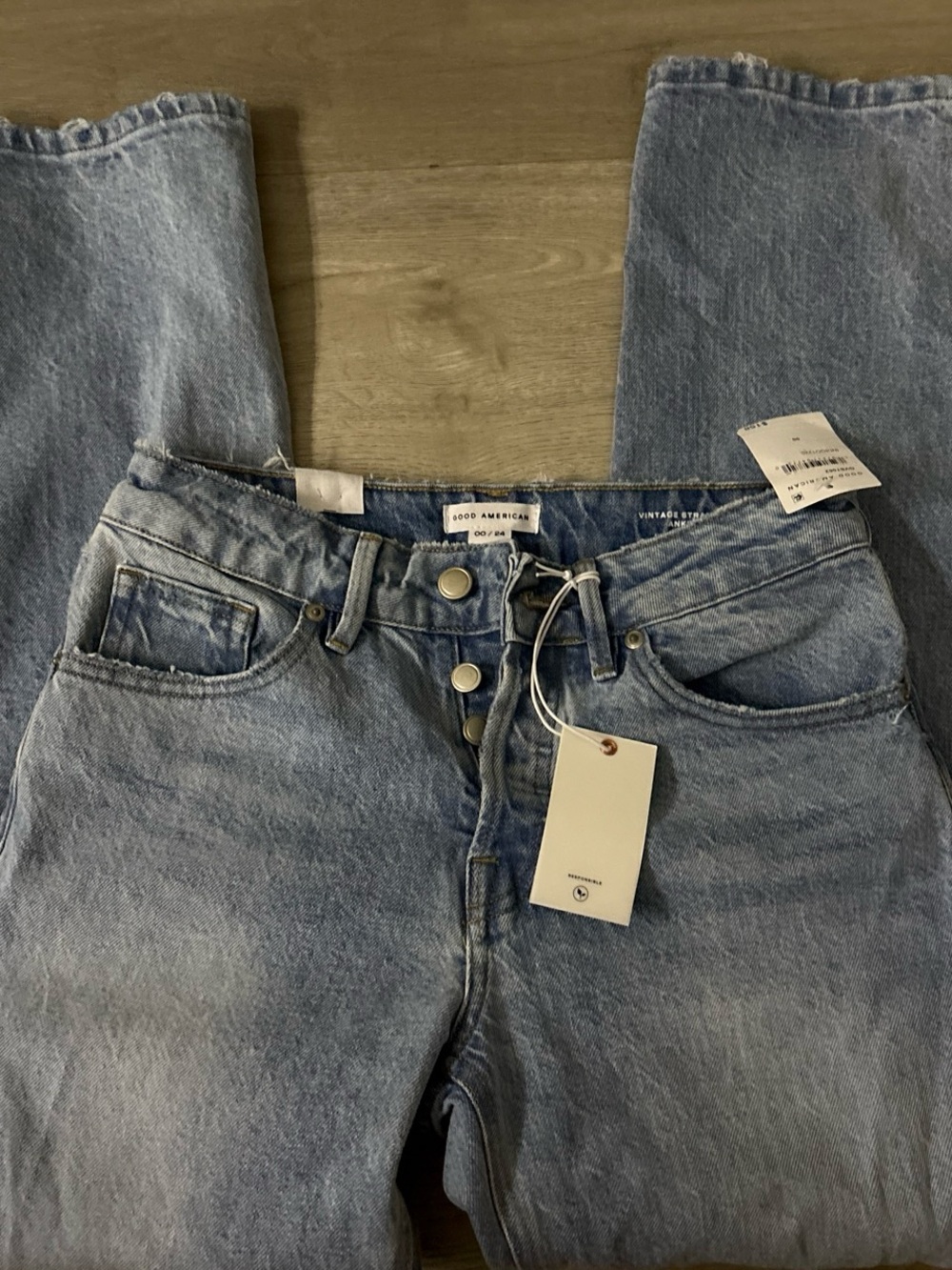 Good American Vintage Light Wash Straight Leg Jeans